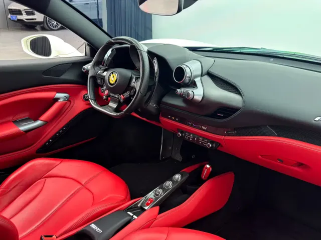 Ferrari F8 — Фото автомобиля 13