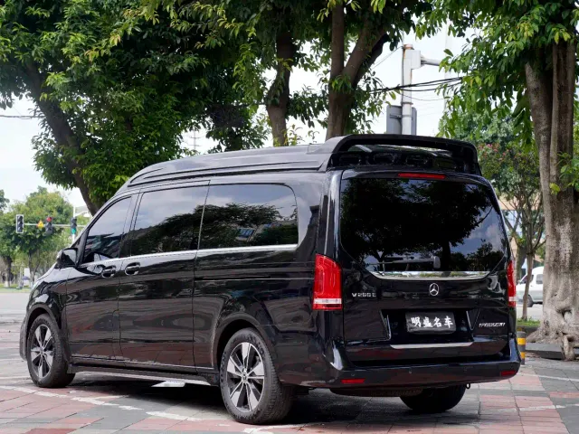 Mercedes-Benz V-Class — Фото автомобиля 29
