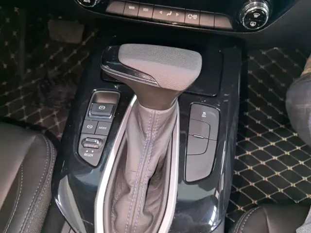 Chevrolet Menlo — Фото автомобиля 13
