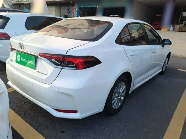 Toyota Corolla — Фото автомобиля 6