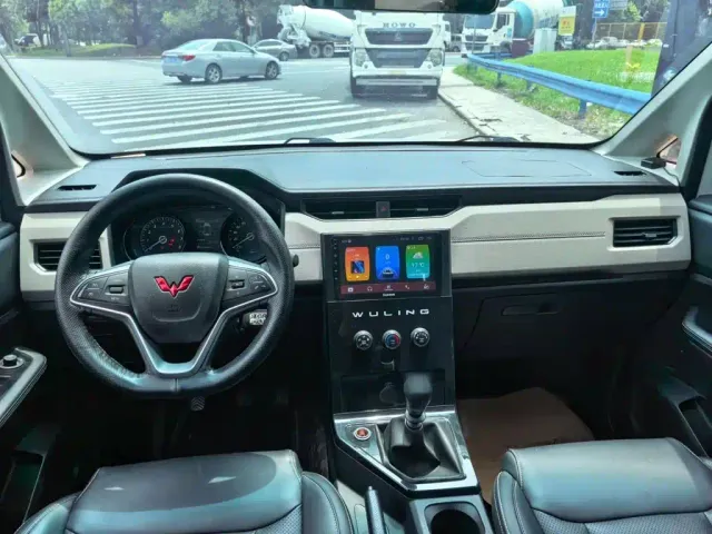 Wuling Zhengcheng — Фото автомобиля 15