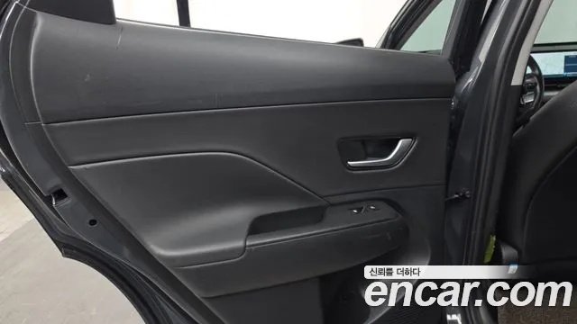 Hyundai Kona — Фото автомобиля 21
