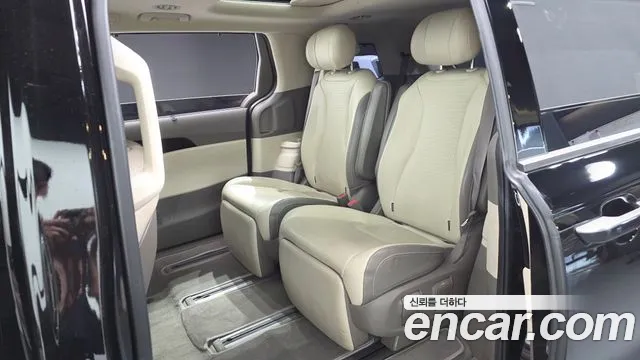 Kia Carnival 4th Gen — Фото автомобиля 18