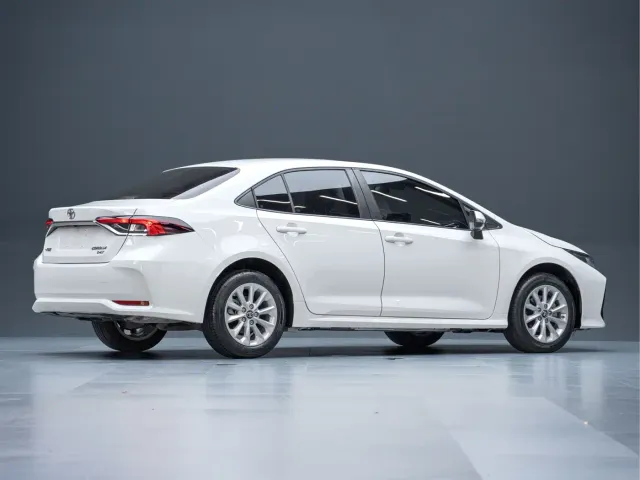 Toyota Corolla — Фото автомобиля 8