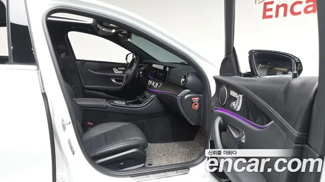 Mercedes-Benz E-Class W213 — Фото автомобиля 16