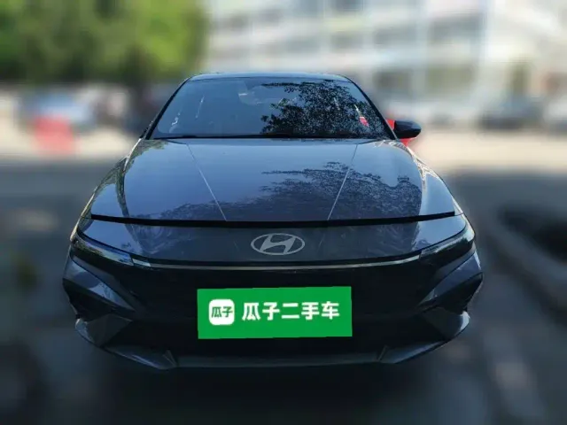 Hyundai Elantra — Фото автомобиля 2