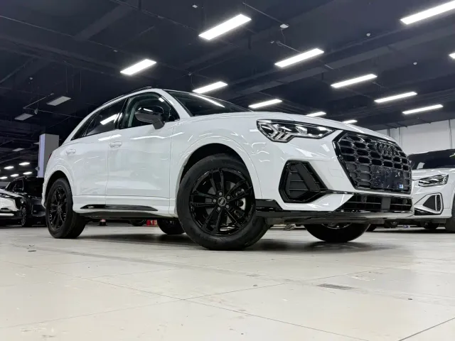 Audi Q3 — Фото автомобиля 2