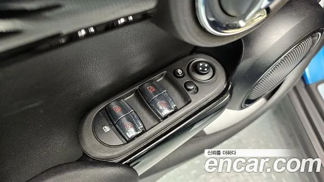 Mini Cooper Cooper 5 дверей Classic Plus — Фото автомобиля 25