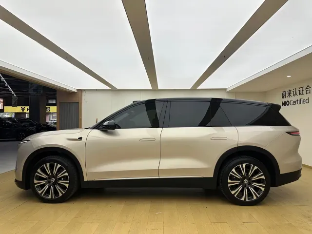 Nio ES8 — Фото автомобиля 19