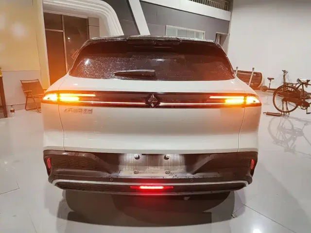 Baojun Yunhai — Фото автомобиля 5