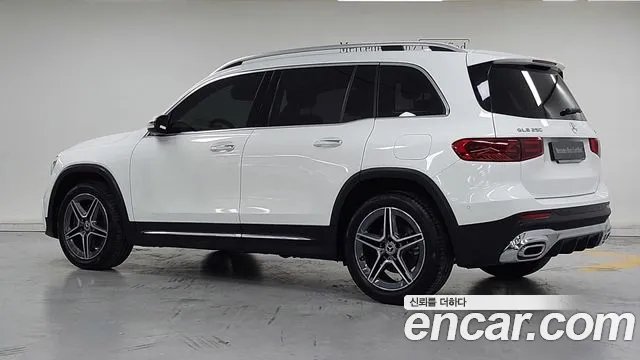 Mercedes-Benz GLB-Class X247 — Фото автомобиля 2