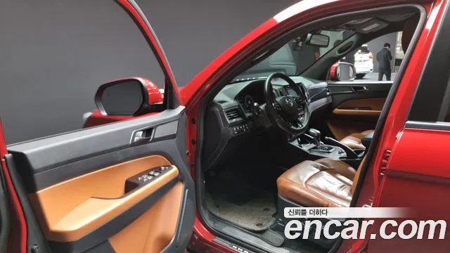 KG_Mobility_Ssangyong Rexton Новый Rexton Sport Khan Дизель 2.2 4WD — Фото автомобиля 11