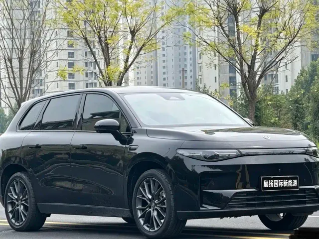 Leapmotor C10 — Фото автомобиля 3