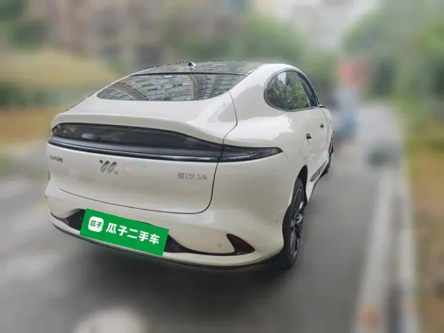 IM Motors LS6 — Фото автомобиля 4