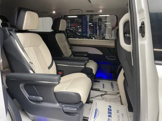 GAC Trumpchi M8 — Фото автомобиля 16