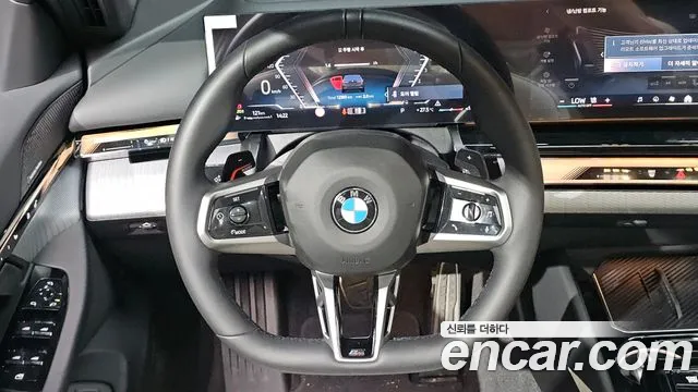 BMW 5-Series — Фото автомобиля 11