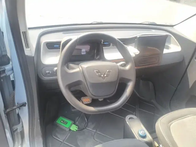 Wuling Hongguang Mini EV — Фото автомобиля 10