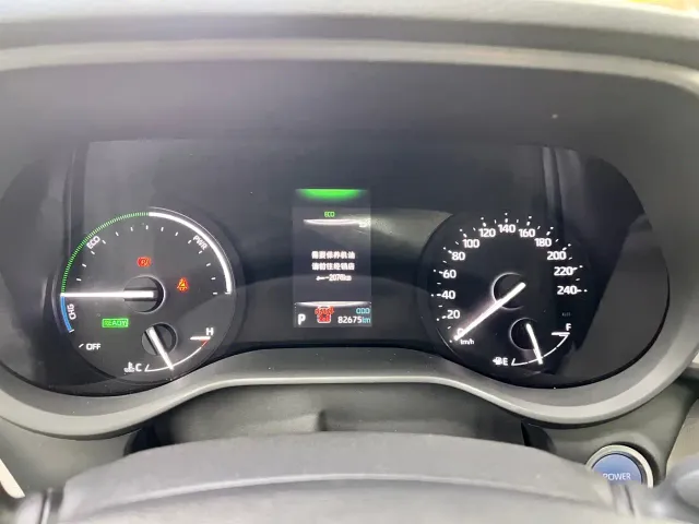 Toyota Sienna — Фото автомобиля 10