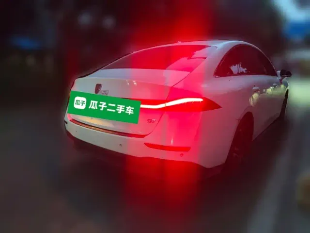Roewe D7 — Фото автомобиля 6