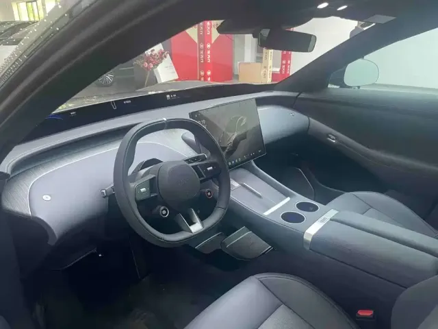 Xiaomi Auto Xiaomi YU7 2025 Extended Range AWD Pro — Фото автомобиля 7