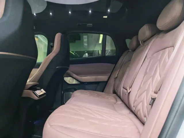 Nio EC6 — Фото автомобиля 5