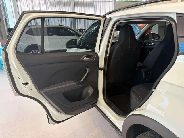 Volkswagen Tharu — Фото автомобиля 6