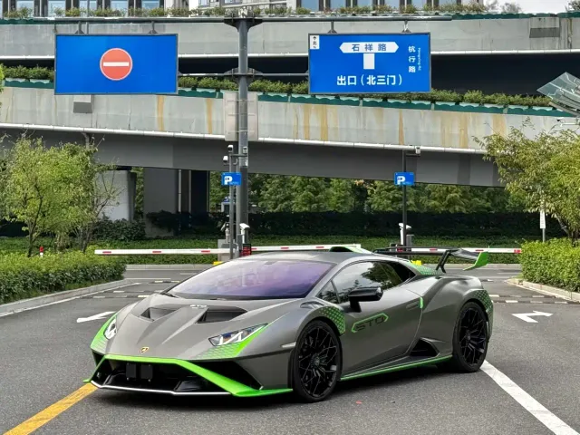 Lamborghini Huracan — Фото автомобиля 3
