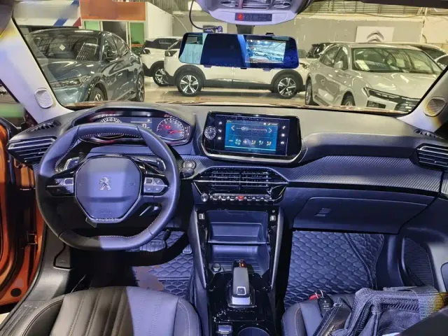 Peugeot 2008 — Фото автомобиля 9
