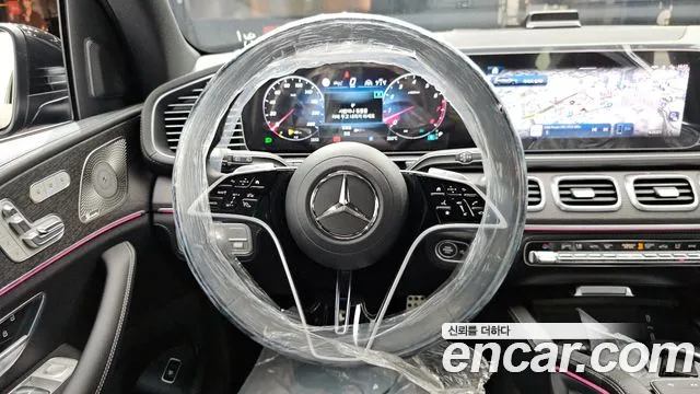 Mercedes-Benz GLS-Class — Фото автомобиля 12