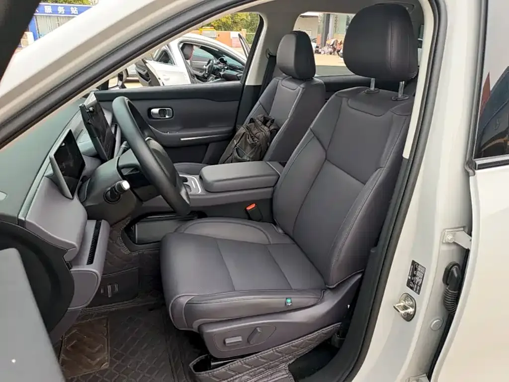 Leapmotor Leapmotor C10 2026 605 Delight Edition — Фото автомобиля 14