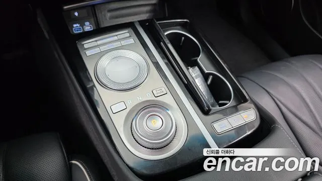 Genesis G80 Бензин 2.5 турбо AWD — Фото автомобиля 9