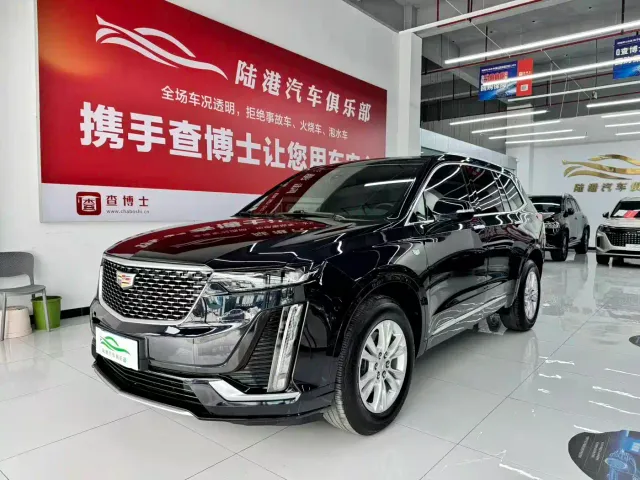 Фотография автомобиля — Cadillac XT6