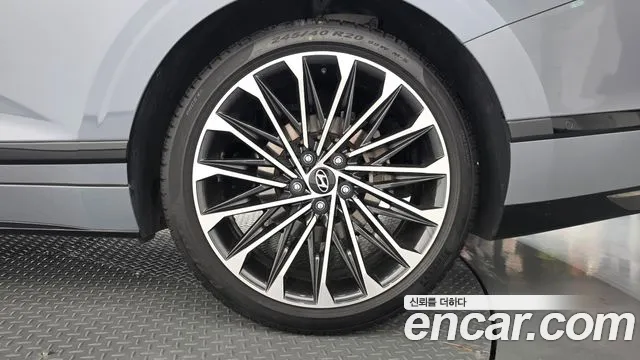 Hyundai Grandeur GN7 — Фото автомобиля 6