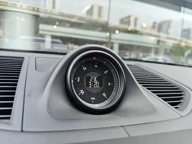 Porsche Macan — Фото автомобиля 12