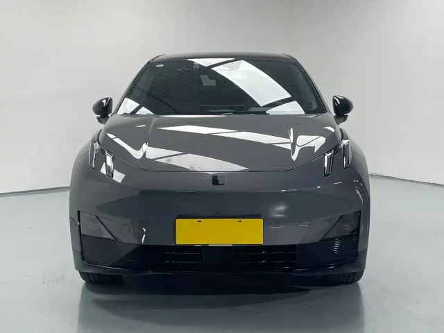 Lynk & Co Z20 — Фото автомобиля 2