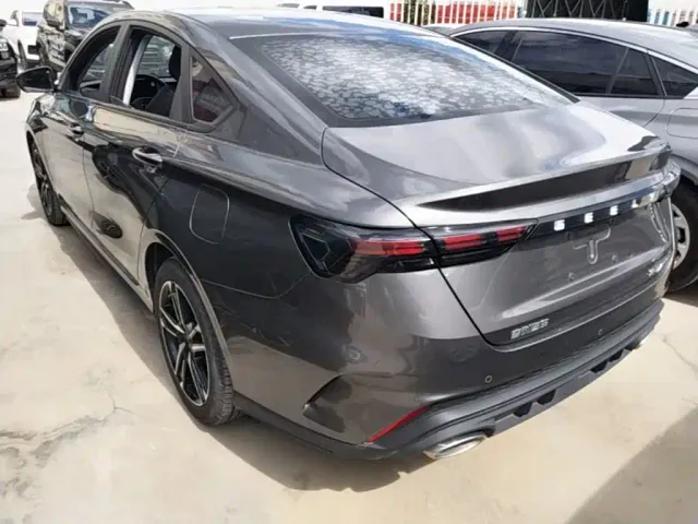 Geely Binrui — Фото автомобиля 4