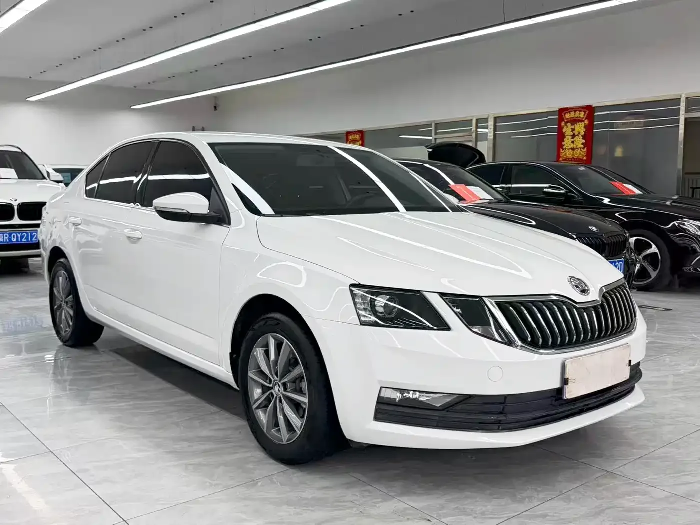 Škoda Octavia 2022 1.5L Automatic Comfort Edition — Фото автомобиля 3