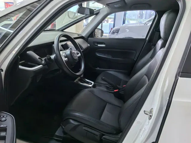 Honda Fit — Фото автомобиля 7