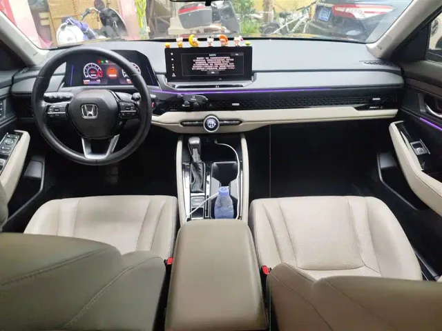 Honda Accord — Фото автомобиля 5