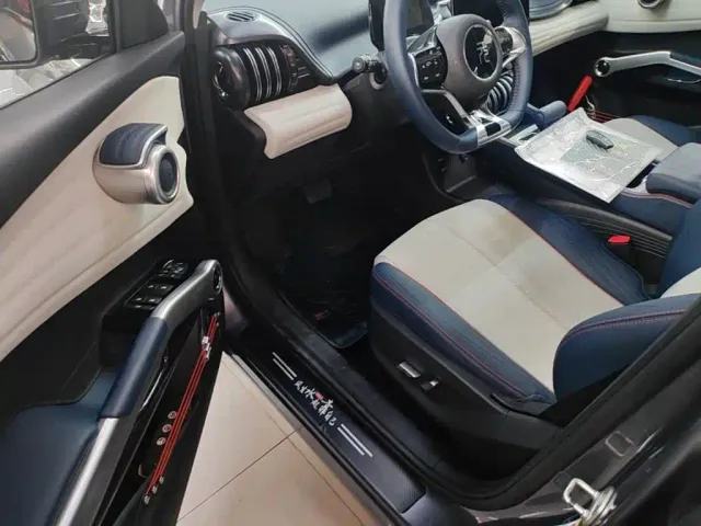 BYD Yuan PLUS — Фото автомобиля 15