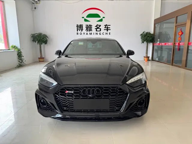 Фотография автомобиля — Audi S5