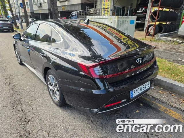 Hyundai Sonata — Фото автомобиля 2