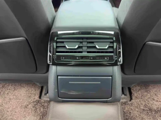 Audi A8 — Фото автомобиля 15