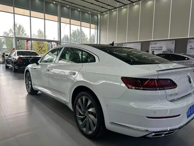 Volkswagen CC — Фото автомобиля 7