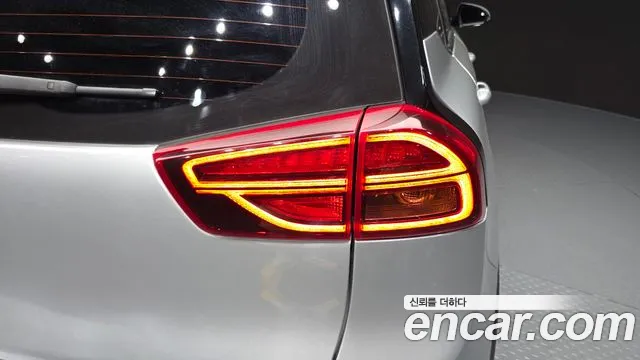 Kia Niro Niro Plus Air — Фото автомобиля 23