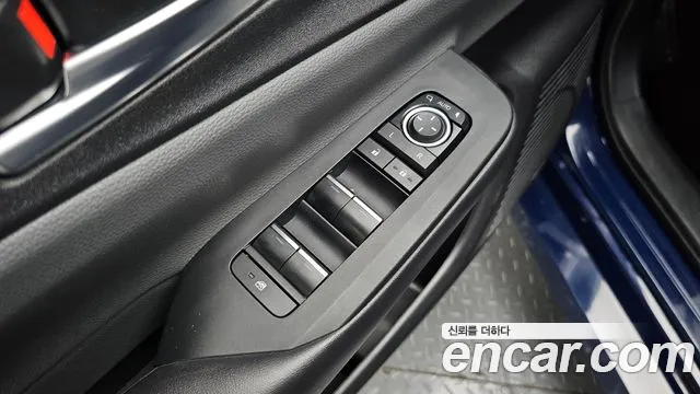 Toyota Prius 5th Gen — Фото автомобиля 29