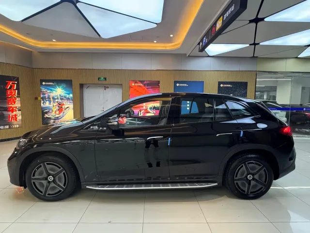 Mercedes-Benz EQE SUV — Фото автомобиля 8