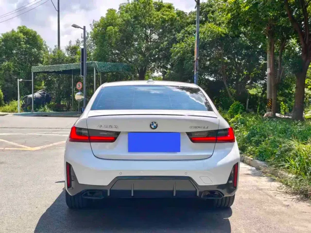 BMW 3 Series — Фото автомобиля 4
