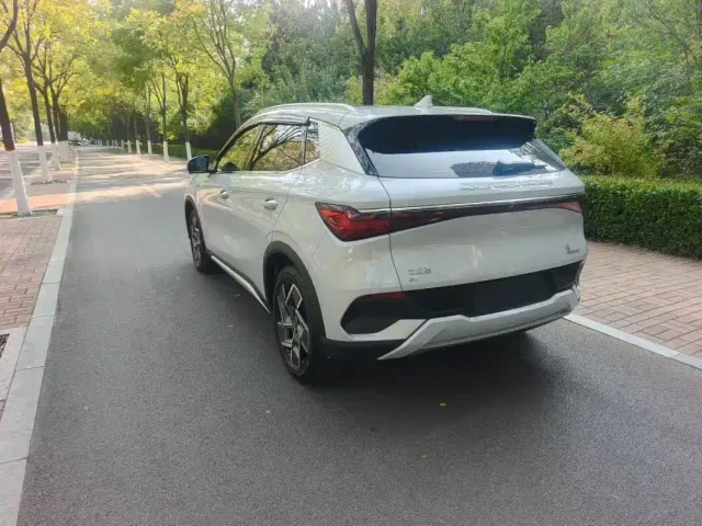 BYD Yuan PLUS — Фото автомобиля 9