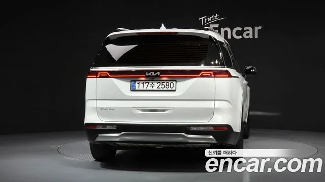 Kia Canival Carnival 4 поколение Дизель 9 мест Signature — Фото автомобиля 4